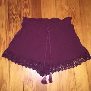 Juniors XL burgundy shorts